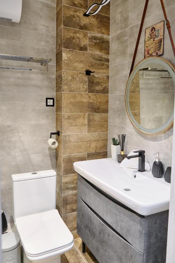 Luxury Apartments Sea View Julymia Odessa Dış mekan fotoğraf