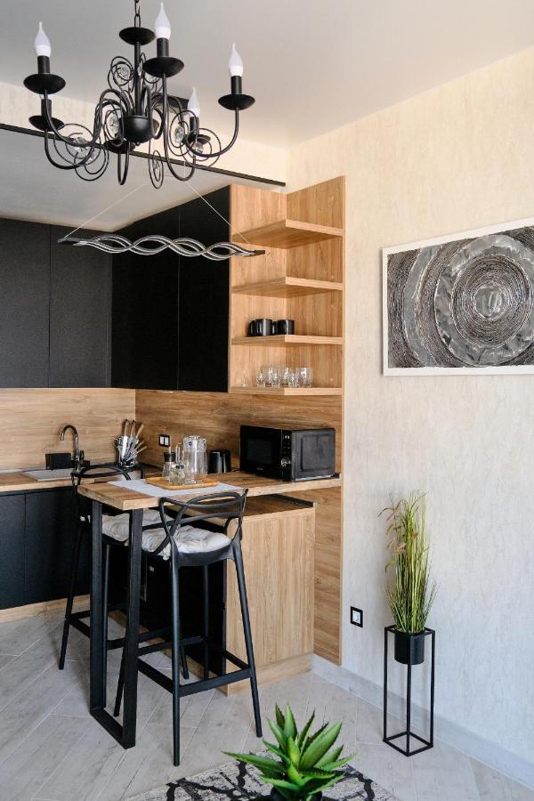 Luxury Apartments Sea View Julymia Odessa Dış mekan fotoğraf