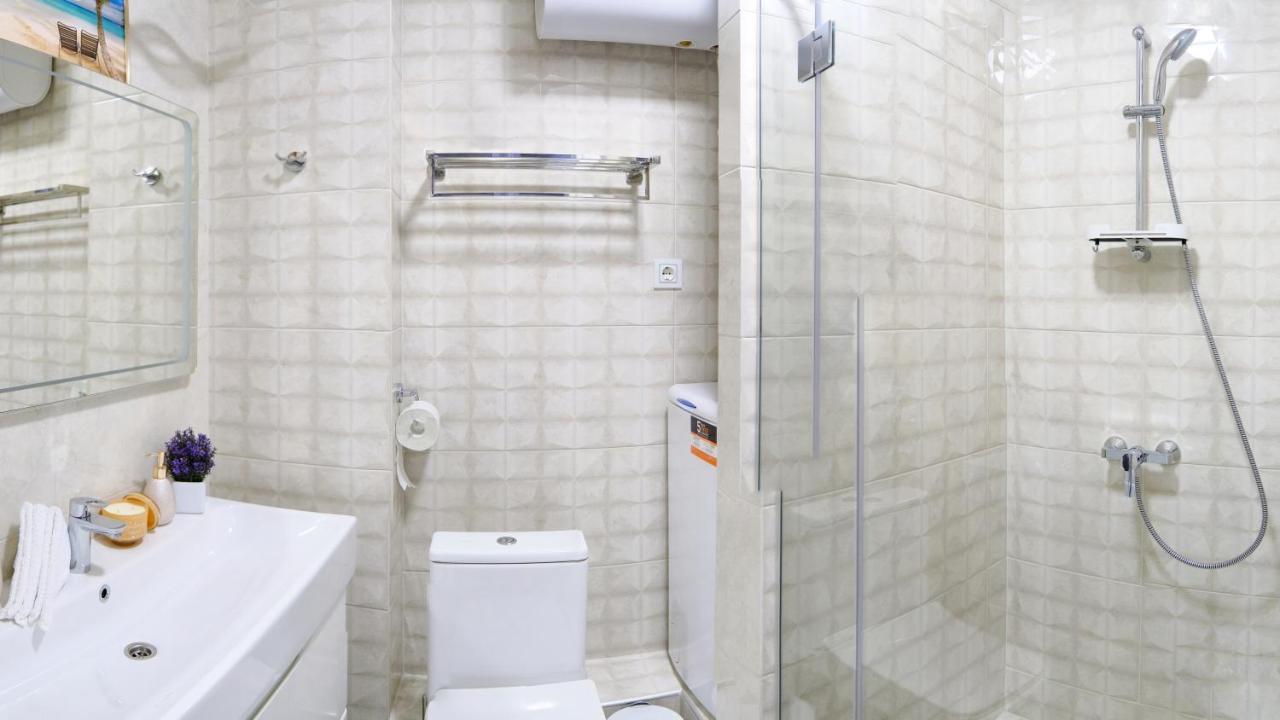 Luxury Apartments Sea View Julymia Odessa Dış mekan fotoğraf
