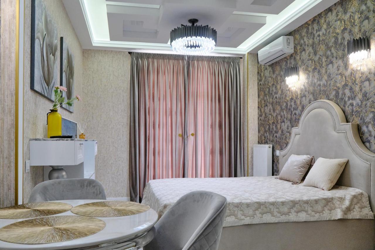 Luxury Apartments Sea View Julymia Odessa Dış mekan fotoğraf