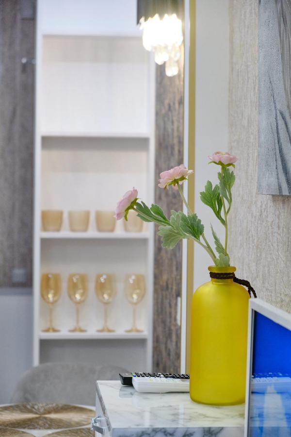 Luxury Apartments Sea View Julymia Odessa Dış mekan fotoğraf