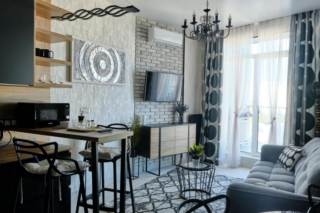 Luxury Apartments Sea View Julymia Odessa Dış mekan fotoğraf